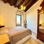 Panoramic Place In Castello *