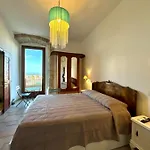 דירה Panoramic Place In Castello קליארי