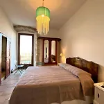 Panoramic Place In Castello דירה *